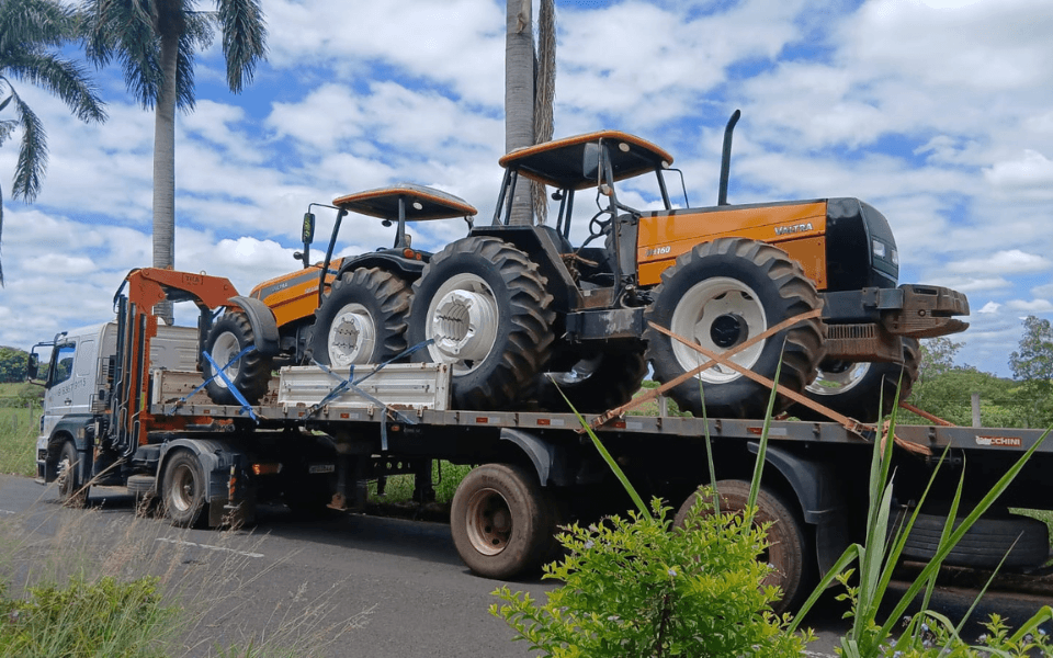 transporte-de-cargas-pesadas-em-braganca-paulista-17